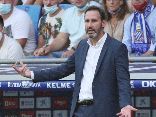 O técnico do Espanyol, Vicente Moreno, reage em outubro de 2021