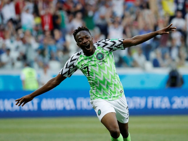 Ahmed Musa dari Nigeria merayakan gol keduanya ke gawang Islandia pada 22 Juni 2018