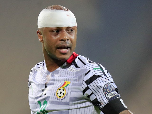 Andre Ayew de Gana usando uma bandagem na cabeça em 10 de janeiro de 2022