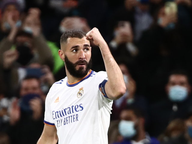Karim Benzema merayakan gol untuk Real Madrid pada November 2021