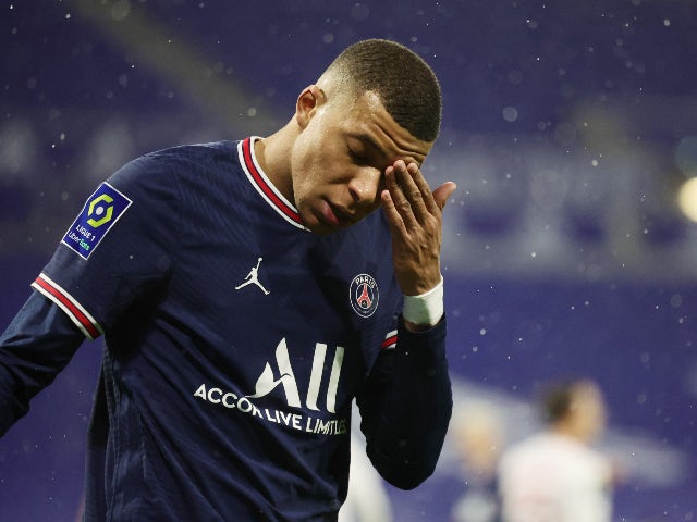 Kylian Mbappe beraksi untuk Paris Saint-Germain pada Januari 2022