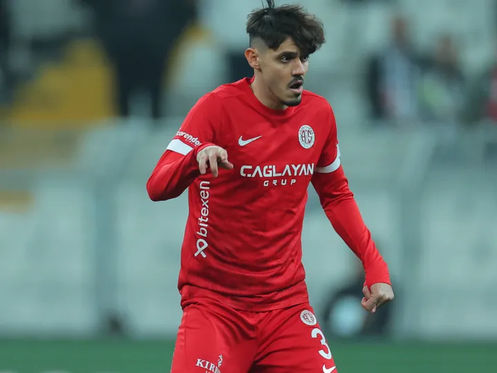 Antalyaspor
x
Goztepe SK – Notícias e Prováveis Escalações