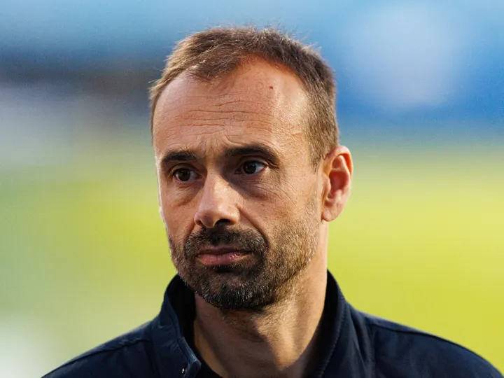 Famalicao
x
Estoril – Notícias e Prováveis Escalações