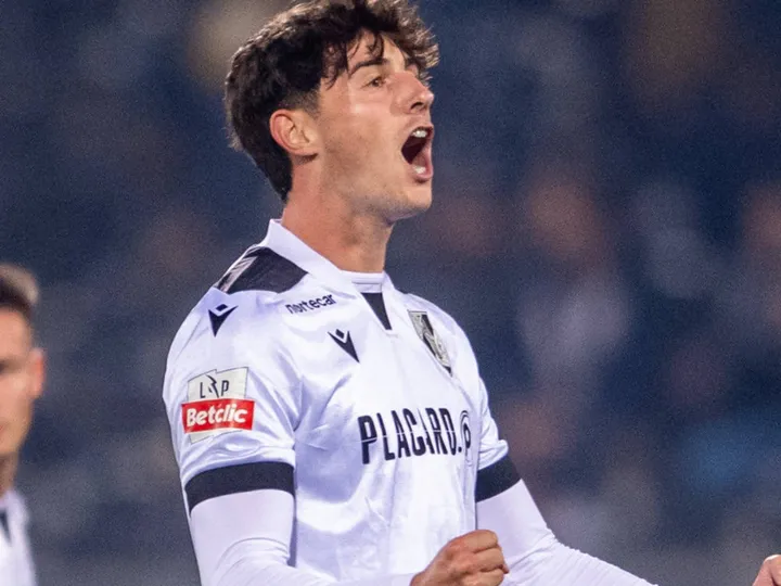 Guimaraes
x
Sporting Lisbon – Notícias e Prováveis Escalações