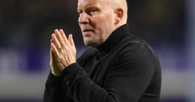 Sheff Weds
x
Brentford – Notícias e Prováveis Escalações