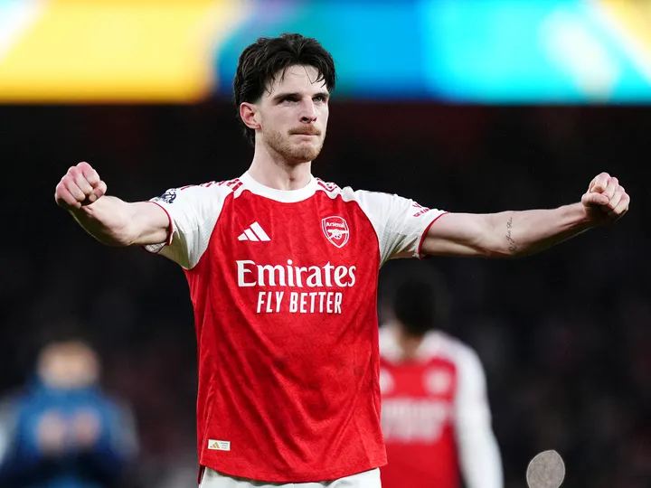 B. Leverkusen
x
Arsenal – Notícias e Prováveis Escalações