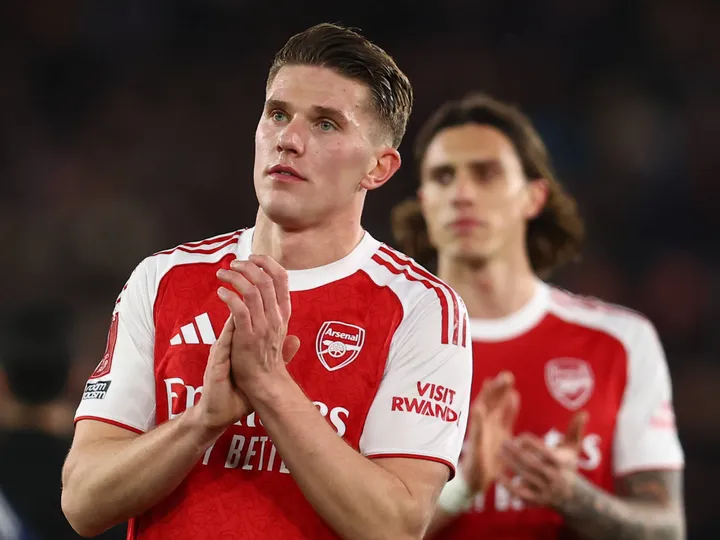 Sporting Lisbon
x
Arsenal – Notícias e Prováveis Escalações