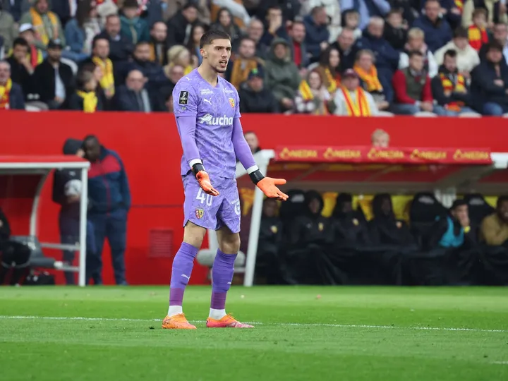 Lens
x
Nantes – Notícias e Prováveis Escalações