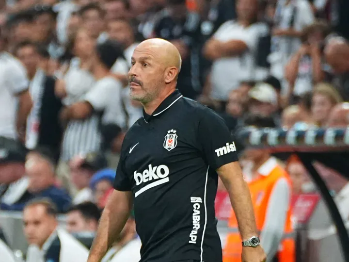 Besiktas
x
Eyupspor – Notícias e Prováveis Escalações