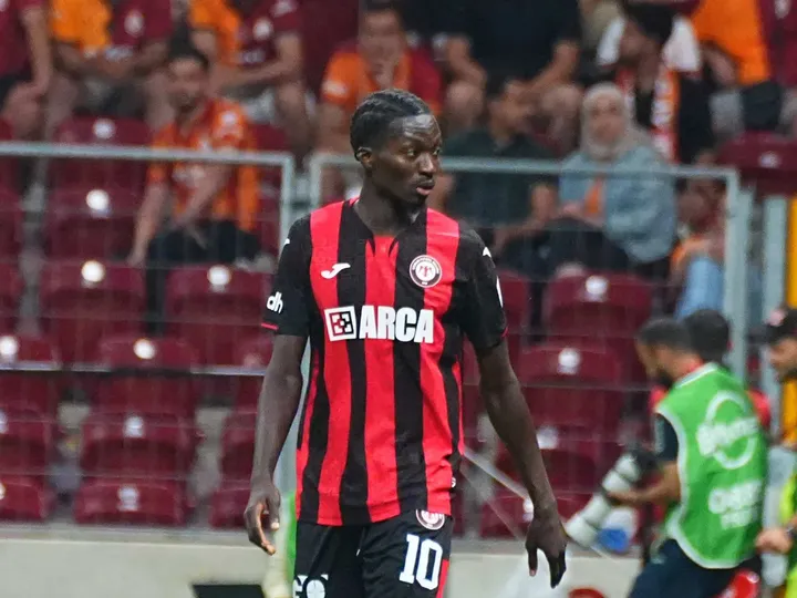 Çorum Belediyespor
x
Kasimpasa – Notícias e Prováveis Escalações