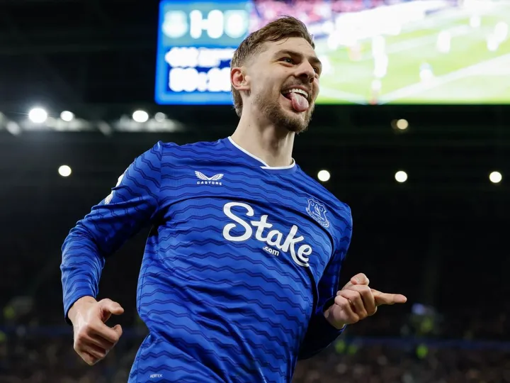 Newcastle
x
Everton – Notícias e Prováveis Escalações