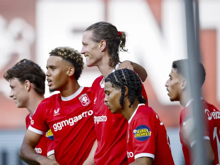 Excelsior
x
FC Twente – Notícias e Prováveis Escalações